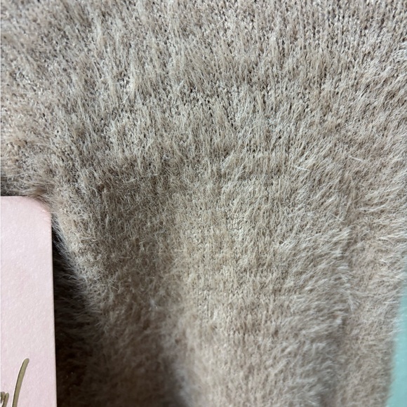 *Reserved - Picture 5 of 5